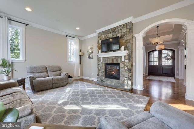 521 MEETINGHOUSE RD, Gap, PA 17527