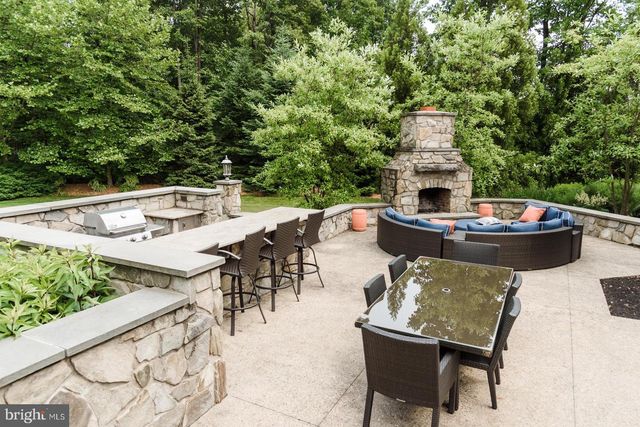 521 MEETINGHOUSE RD, Gap, PA 17527