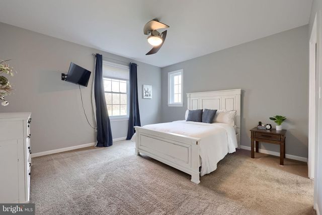 521 MEETINGHOUSE RD, Gap, PA 17527
