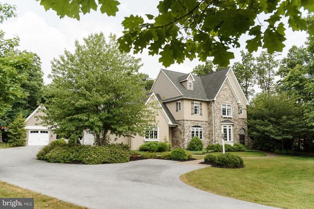 521 MEETINGHOUSE RD, Gap, PA 17527