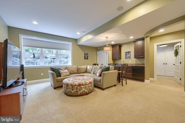 521 MEETINGHOUSE RD, Gap, PA 17527