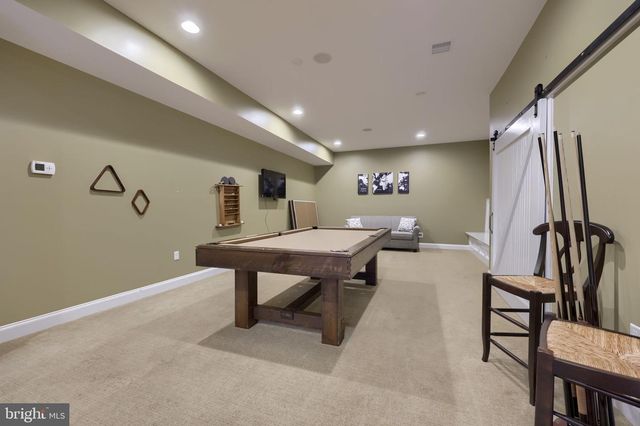 521 MEETINGHOUSE RD, Gap, PA 17527