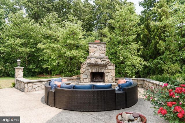 521 MEETINGHOUSE RD, Gap, PA 17527