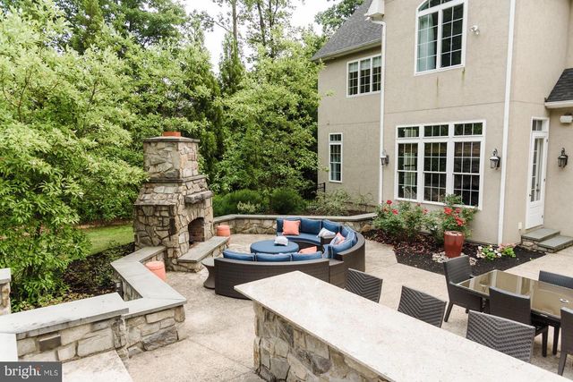 521 MEETINGHOUSE RD, Gap, PA 17527