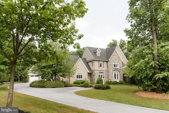 521 MEETINGHOUSE RD, Gap, PA 17527