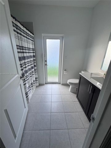 19303 SW 132nd Path, Miami, FL 33177