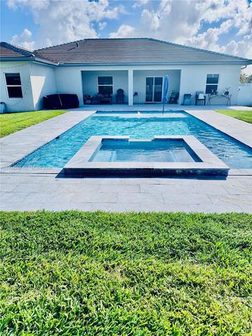 19303 SW 132nd Path, Miami, FL 33177