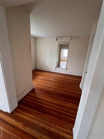 30 Garfield Place, Poughkeepsie, NY 12601