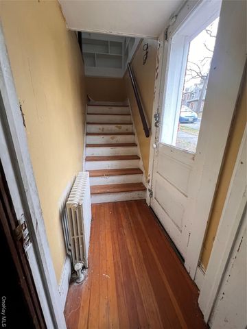 30 Garfield Place, Poughkeepsie, NY 12601