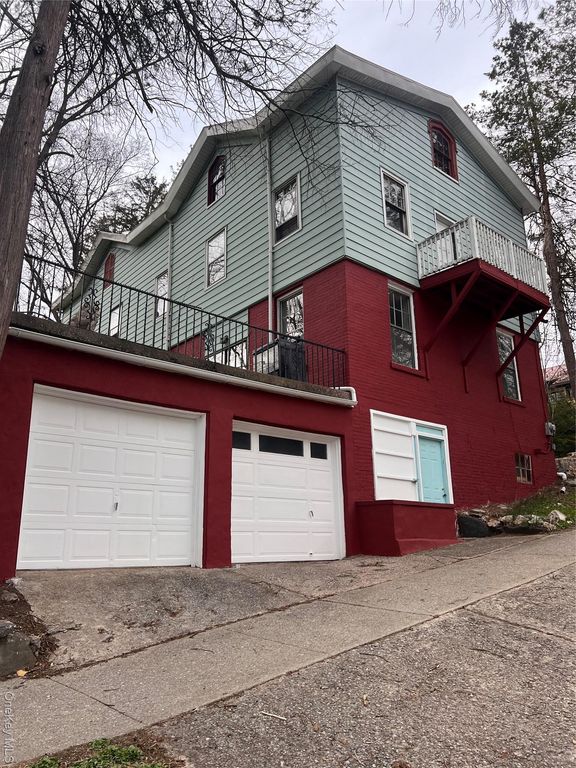 30 Garfield Place, Poughkeepsie, NY 12601