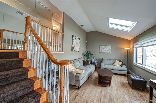 12 Ida Lane, North Babylon, NY 11703