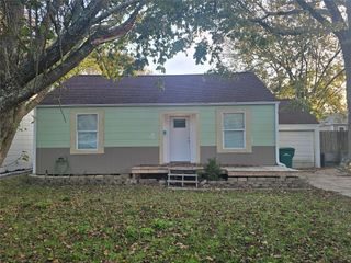 1905 Oleander Drive, La Marque, TX 77568