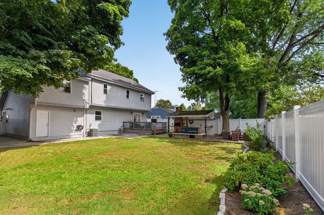 23 Bowdoin St, Malden, MA 02148