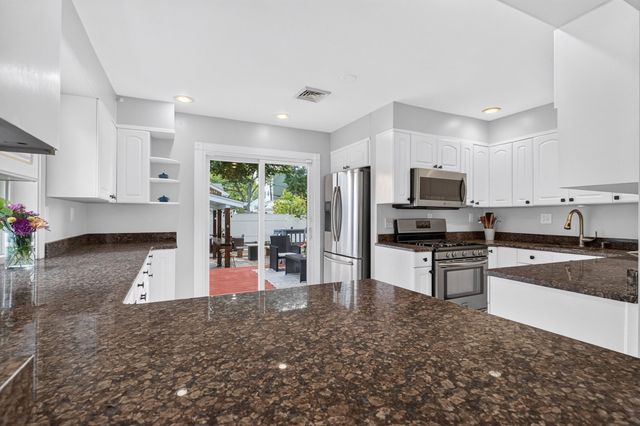 23 Bowdoin St, Malden, MA 02148