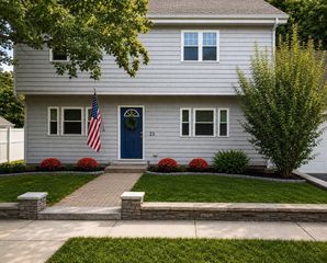 23 Bowdoin St, Malden, MA 02148