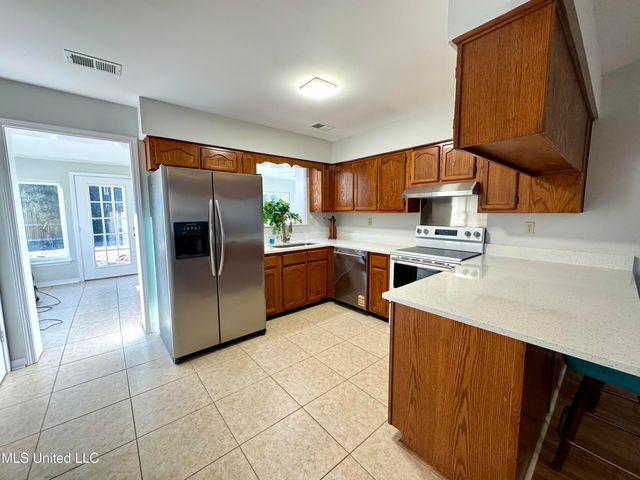 7185 Redfern Drive, Horn Lake, MS 38637