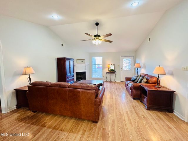 7185 Redfern Drive, Horn Lake, MS 38637