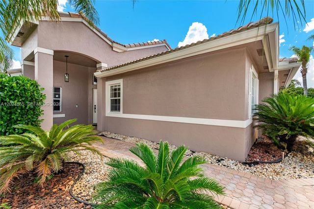 16269 SW 6th St, Pembroke Pines, FL 33027