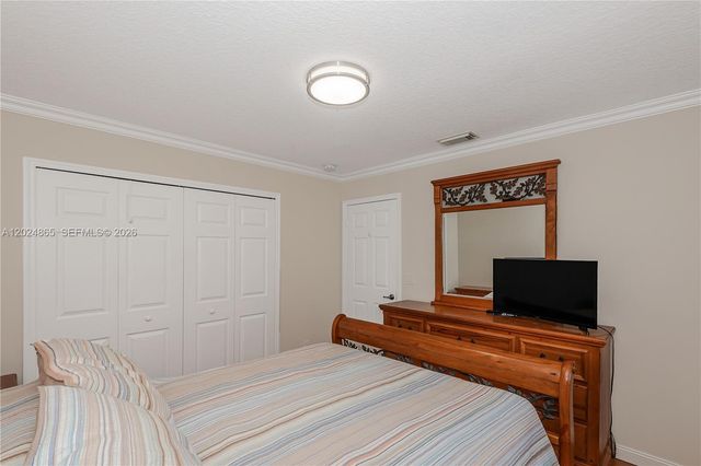 16269 SW 6th St, Pembroke Pines, FL 33027