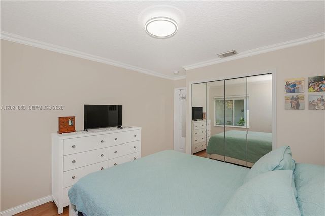 16269 SW 6th St, Pembroke Pines, FL 33027