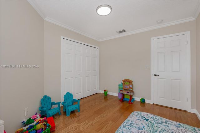 16269 SW 6th St, Pembroke Pines, FL 33027