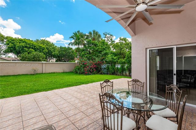 16269 SW 6th St, Pembroke Pines, FL 33027
