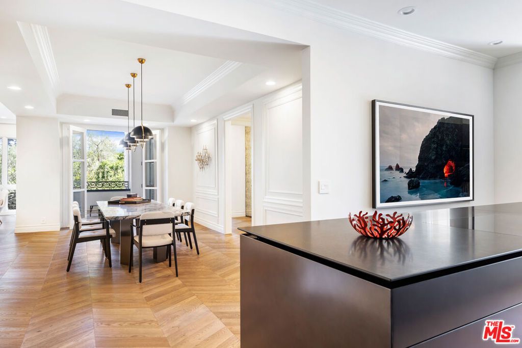 Image 12 of property listing at 10110 Empyrean Way 204, Los Angeles, CA 90067