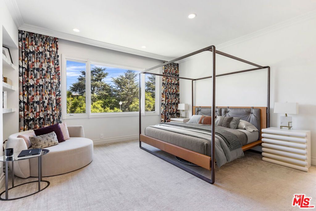 Image 17 of property listing at 10110 Empyrean Way 204, Los Angeles, CA 90067
