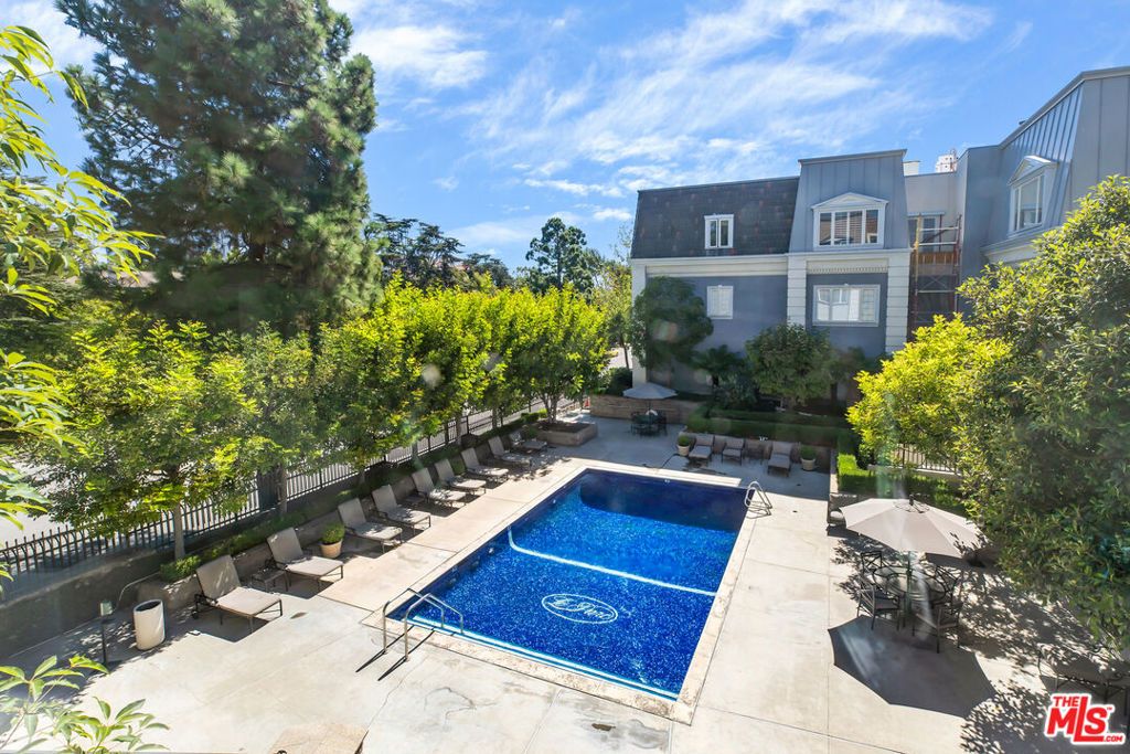 Image 27 of property listing at 10110 Empyrean Way 204, Los Angeles, CA 90067