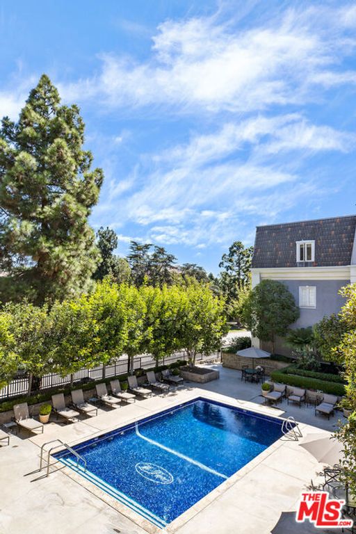 Image 28 of property listing at 10110 Empyrean Way 204, Los Angeles, CA 90067