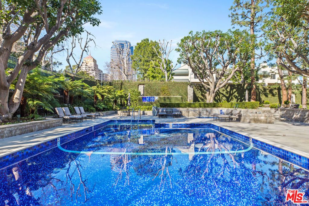 Image 31 of property listing at 10110 Empyrean Way 204, Los Angeles, CA 90067