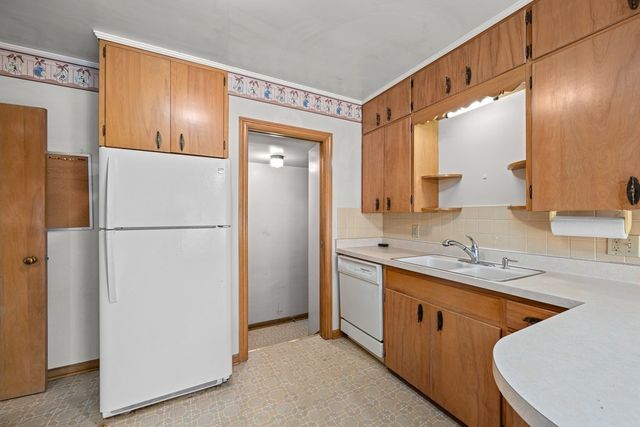 1814 36th Street, Moline, IL 61265