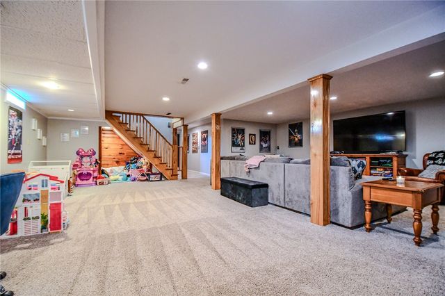 9563 Ward Road, St Paris, OH 43072