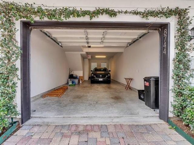 8744 Park Kolbe Lane, Houston, TX 77080