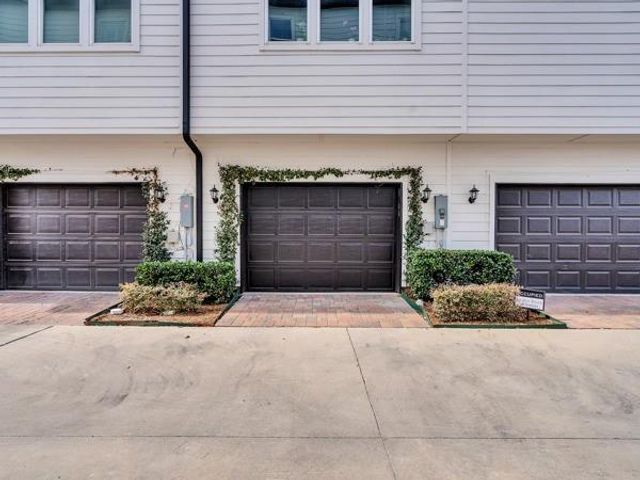 8744 Park Kolbe Lane, Houston, TX 77080