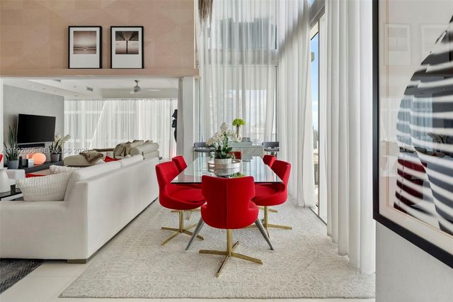 1040 Biscayne Blvd PH-4607, Miami, FL 33132