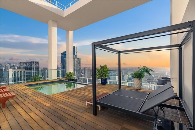 1040 Biscayne Blvd PH-4607, Miami, FL 33132