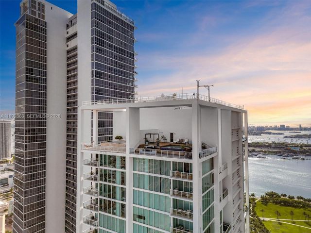 1040 Biscayne Blvd PH-4607, Miami, FL 33132