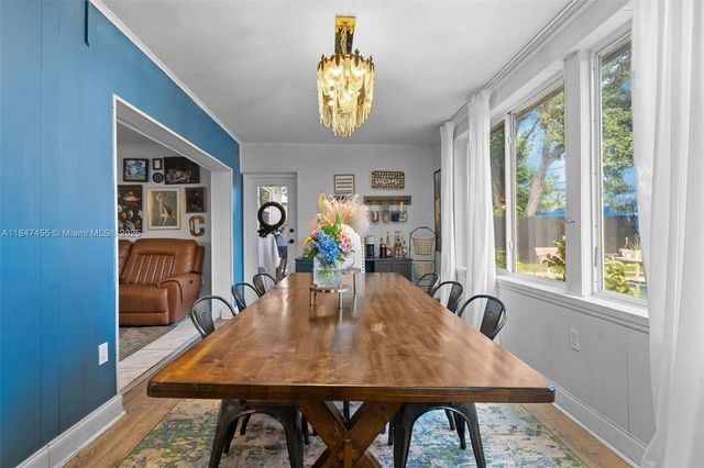 6351 Moseley St, Hollywood, FL 33024