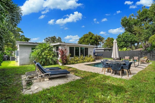 6351 Moseley St, Hollywood, FL 33024