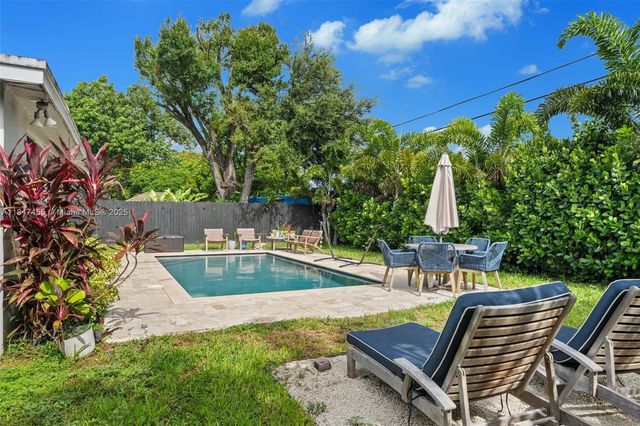 6351 Moseley St, Hollywood, FL 33024