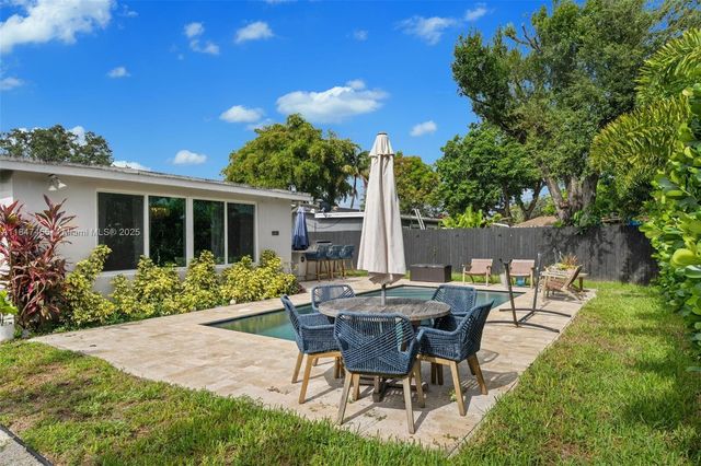 6351 Moseley St, Hollywood, FL 33024