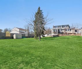 184 Smith Road, Ronkonkoma, NY 11779