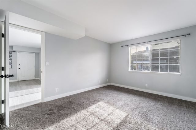 5365 Shake Court 103, Las Vegas, NV 89122