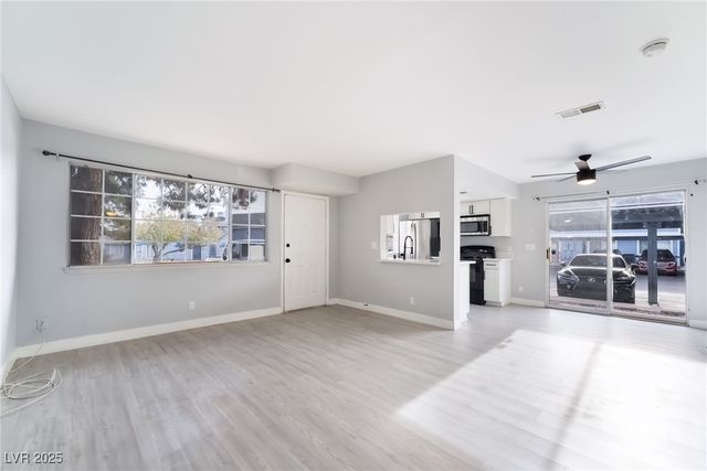 5365 Shake Court 103, Las Vegas, NV 89122