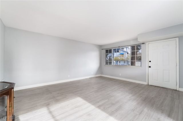 5365 Shake Court 103, Las Vegas, NV 89122