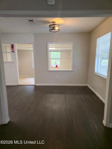 28 Dogwood Court, Gulfport, MS 39501