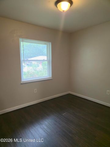 28 Dogwood Court, Gulfport, MS 39501