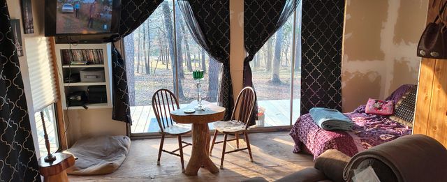 106 Sandy Lane Road, Scroggins, TX 75480