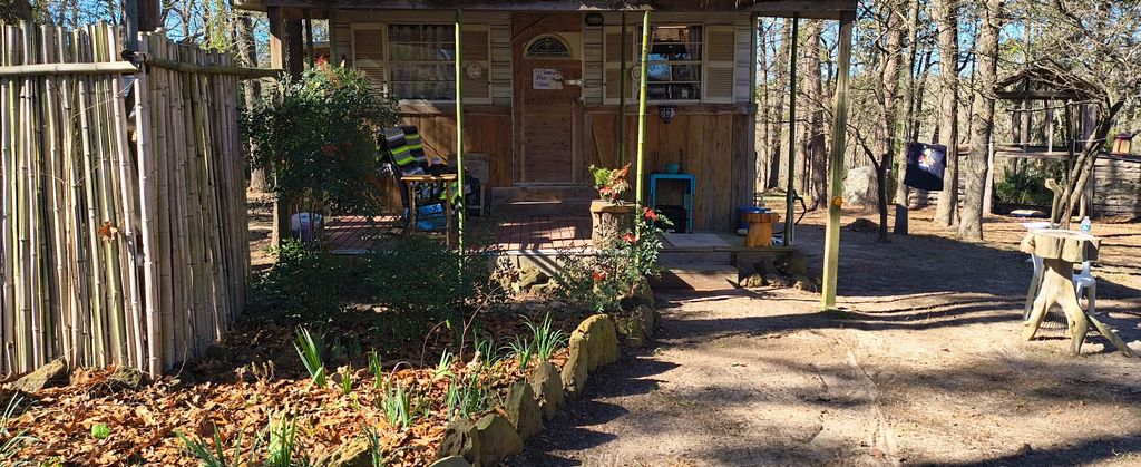 106 Sandy Lane Road, Scroggins, TX 75480